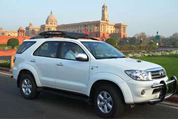 Toyota Fortuner Car Hire